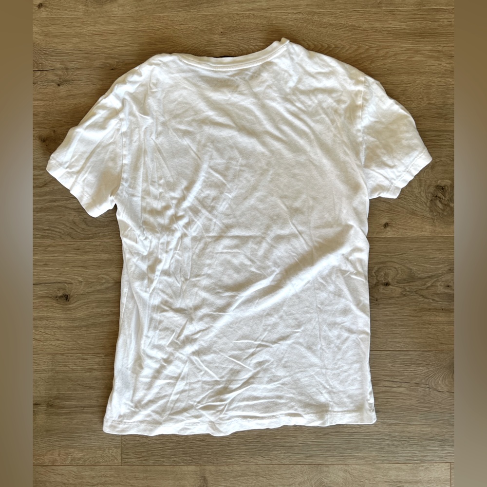 Aéropostale Graphic Tee - Picture 2 of 3